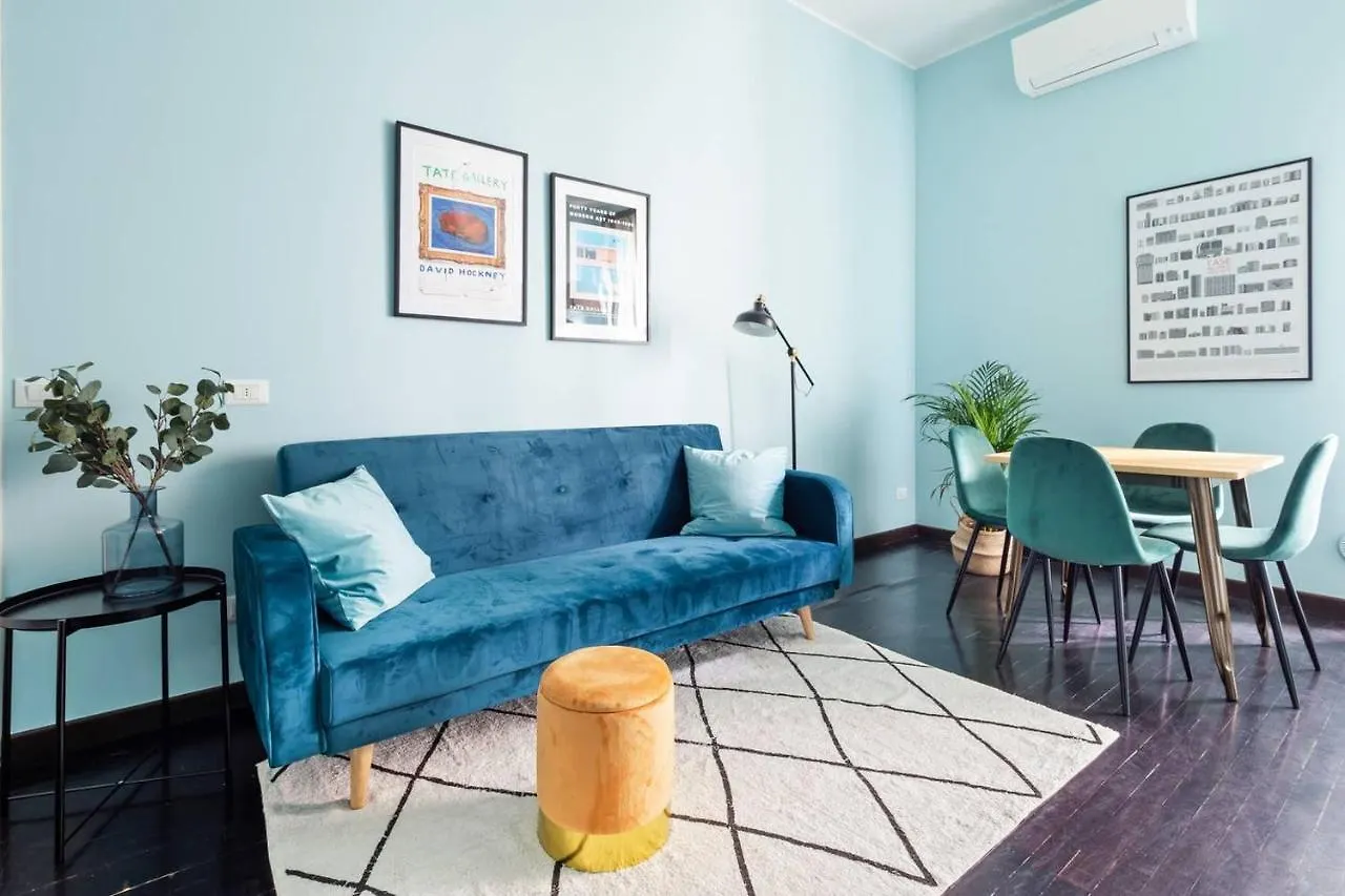 Design And Stylish Flat In Centrale contacts